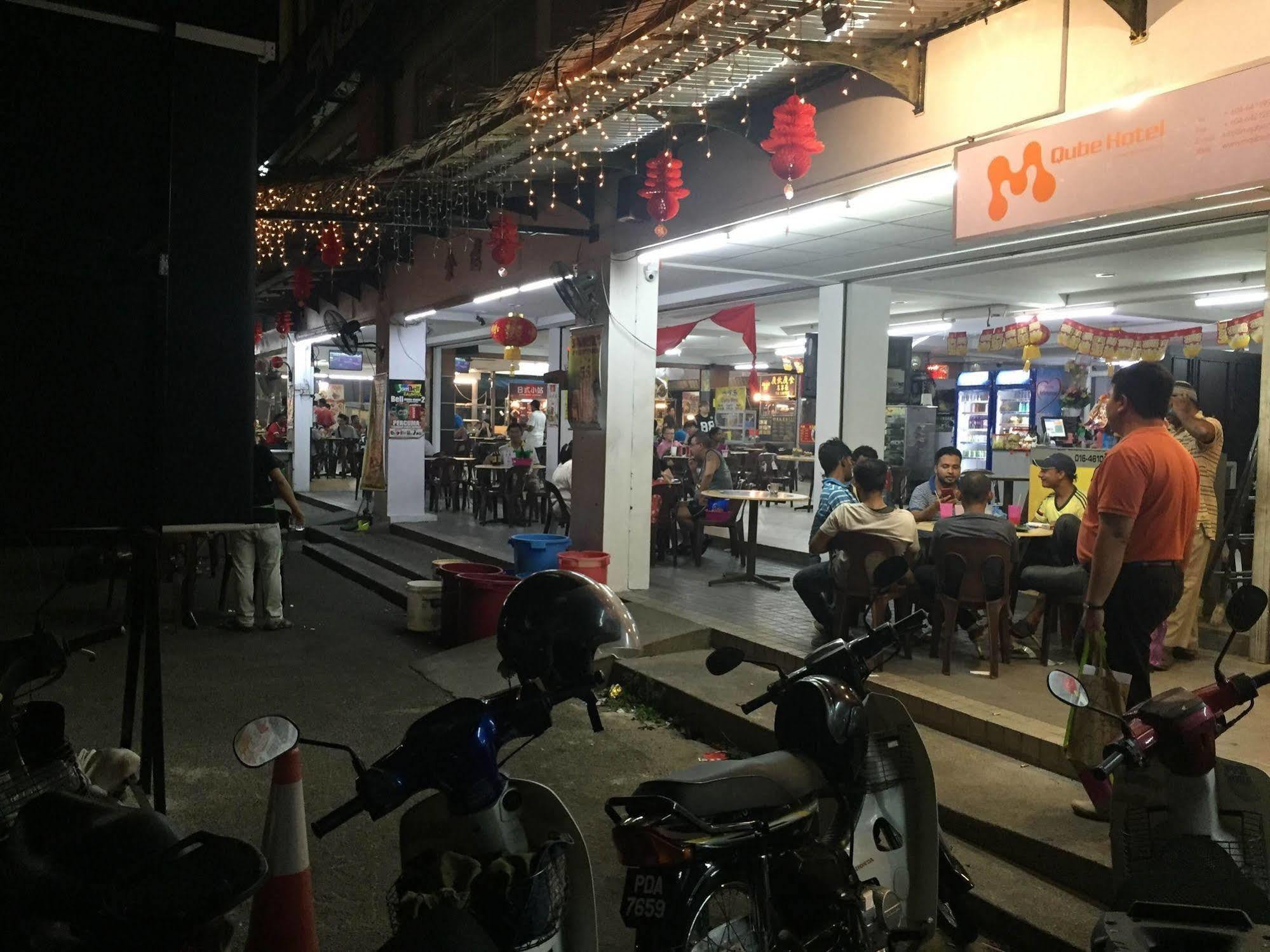 M Qube Hotel Sungai Dua Bukit Extérieur photo