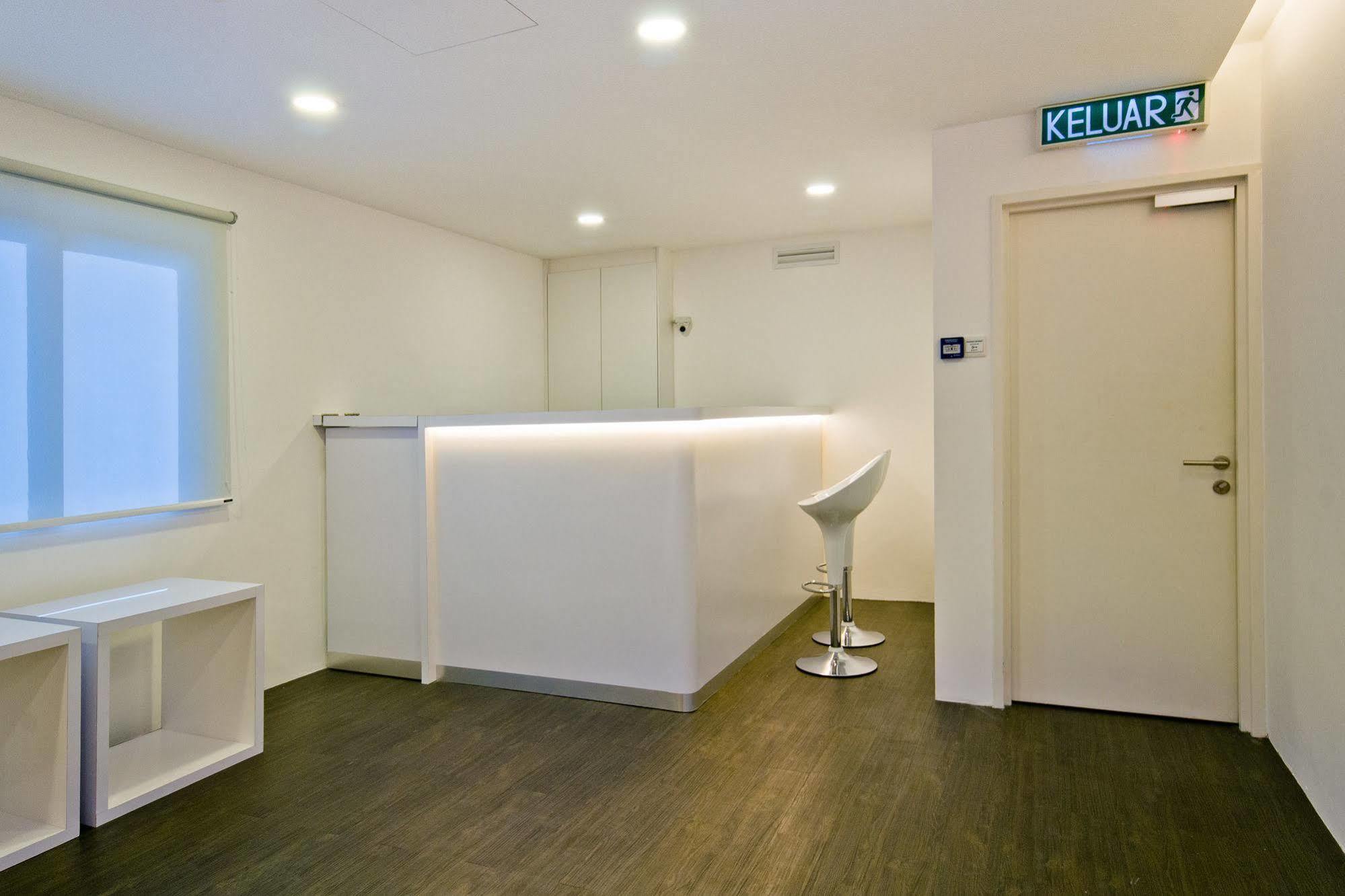 M Qube Hotel Sungai Dua Bukit Extérieur photo